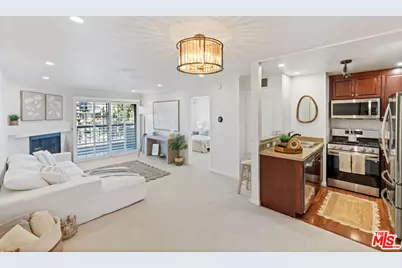 5545 Canoga Ave #206, Woodland Hills, CA 91367 - Photo 1