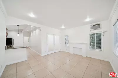 6680 De Longpre Ave, Los Angeles, CA 90028 - Photo 1