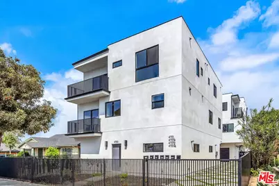 4703 Saturn St #1/2, Los Angeles, CA 90019 - Photo 1