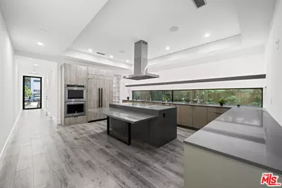 1613 S Wooster St, Los Angeles, CA 90035 - Photo 1