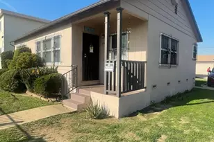 1501 W 102nd St, Los Angeles, CA 90047 - Photo 1