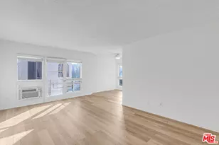 122 N Croft Ave, Los Angeles, CA 90048 - Photo 1