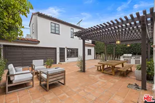 1062 S Alfred St, Los Angeles, CA 90035 - Photo 1