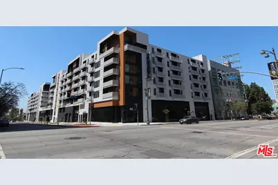 687 S Hobart Blvd #722, Los Angeles, CA 90005 - Photo 1
