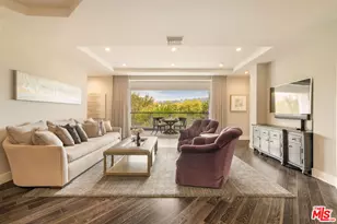 460 N Palm Dr, Beverly Hills, CA 90210 - Photo 1