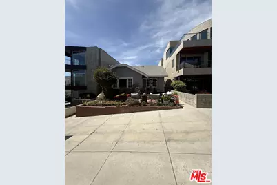 127 16th St, Manhattan Beach, CA 90266 - Photo 1
