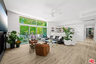 1250 N Harper Ave #401, West Hollywood, CA 90046 - Photo 1