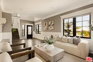 5516 W 82nd St, Los Angeles, CA 90045 - Photo 1