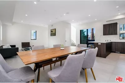 530 N Hayworth Ave #A, Los Angeles, CA 90048 - Photo 1