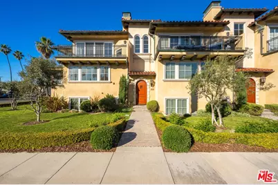 201 S Avenue A #A, Redondo Beach, CA 90277 - Photo 1