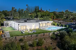 17969 Medley Dr, Encino, CA 91316 - Photo 1