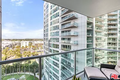 13650 Marina Pointe Dr #1009, Marina del Rey, CA 90292 - Photo 1