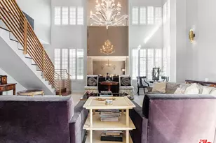 121 S Palm Dr, Beverly Hills, CA 90212 - Photo 1