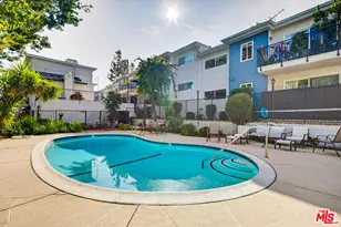 5252 Coldwater Canyon Ave, Van Nuys, CA 91401 - Photo 1