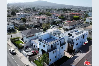 776 W 25th St, San Pedro, CA 90731 - Photo 1