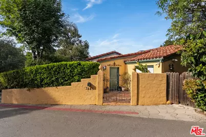 7445 Palo Vista Dr, Los Angeles, CA 90046 - Photo 1