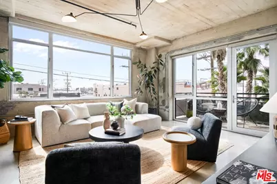 825 E 4th St #310, Los Angeles, CA 90013 - Photo 1