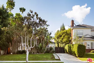 243 S Formosa Ave, Los Angeles, CA 90036 - Photo 1
