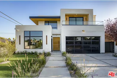 12806 Admiral Ave, Los Angeles, CA 90066 - Photo 1