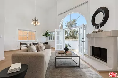 120 N Swall Dr #306, Los Angeles, CA 90048 - Photo 1