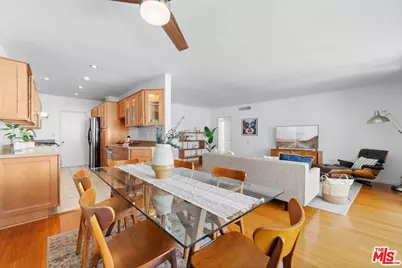7260 Hillside Ave #305, Los Angeles, CA 90046 - Photo 1