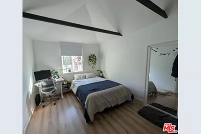 2330 Ashland Ave #B, Santa Monica, CA 90405 - Photo 1