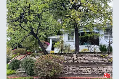 574 Stassi Ln, Santa Monica, CA 90402 - Photo 1