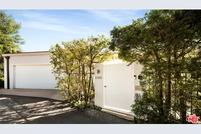 2745 La Cuesta Dr, Los Angeles, CA 90046 - Photo 1