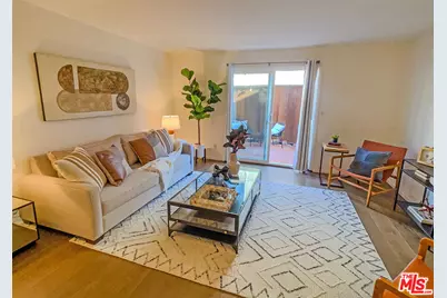 2624 Kansas Ave #11, Santa Monica, CA 90404 - Photo 1