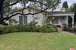 220 S Palm Dr, Beverly Hills, CA 90212 - Photo 1