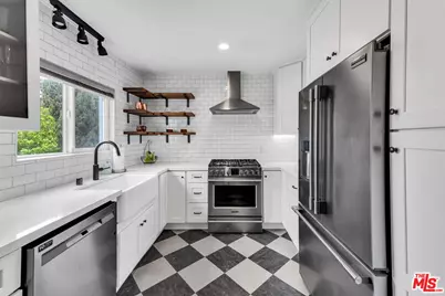 1419 15th St #5, Santa Monica, CA 90404 - Photo 1