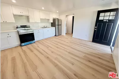 2922 8th Ave #1/2, Los Angeles, CA 90018 - Photo 1