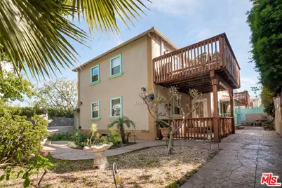 1024 Maple St #1, Santa Monica, CA 90405 - Photo 1