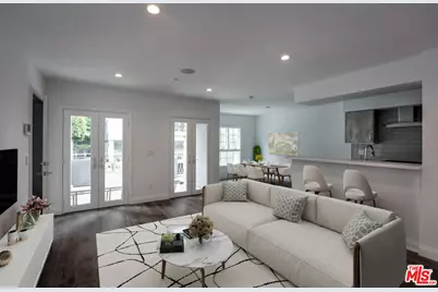 1105 Alta Loma Rd #2, West Hollywood, CA 90069 - Photo 1