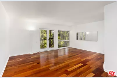 330 S Barrington Ave #307, Los Angeles, CA 90049 - Photo 1