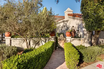 1772 S Ogden Dr, Los Angeles, CA 90019 - Photo 1