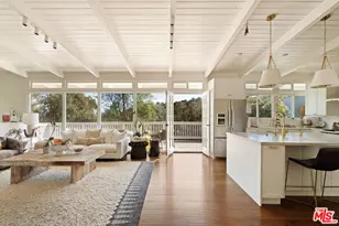 15075 Rayneta Dr, Sherman Oaks, CA 91403 - Photo 1