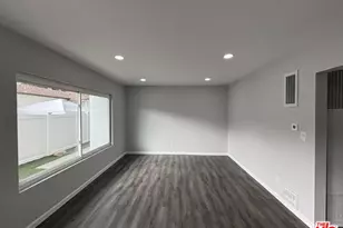 2026 Oak St, Santa Monica, CA 90405 - Photo 1