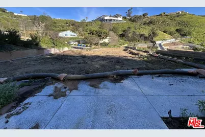 16624 Pequeno Pl, Pacific Palisades, CA 90272 - Photo 1