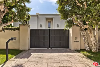 211 S Rockingham Ave, Los Angeles, CA 90049 - Photo 1