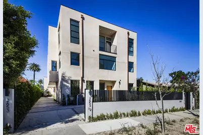 2651 Vineyard Ave, Los Angeles, CA 90016 - Photo 1