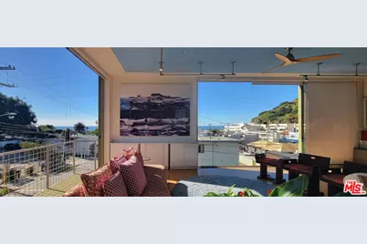 201 Entrada Dr, Santa Monica, CA 90402 - Photo 1