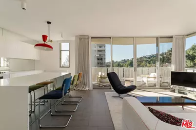 4411 Los Feliz Blvd #702, Los Angeles, CA 90027 - Photo 1