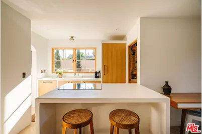 2640 Clyde Ave #Adu, Los Angeles, CA 90016 - Photo 1