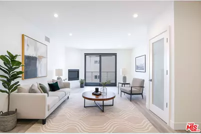 11800 Courtleigh Dr #404, Los Angeles, CA 90066 - Photo 1