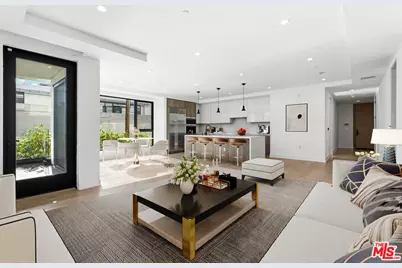 725 N Croft Ave #203, Los Angeles, CA 90069 - Photo 1