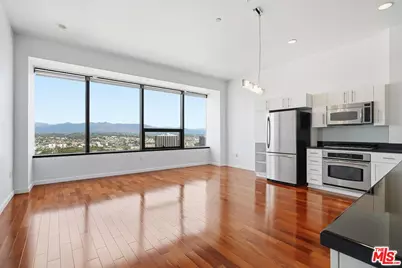 1100 Wilshire Blvd #2805, Los Angeles, CA 90017 - Photo 1
