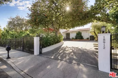 18912 Pasadero Dr, Tarzana, CA 91356 - Photo 1
