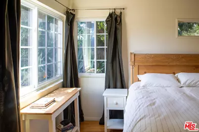 14135 Hatteras St, Sherman Oaks, CA 91401 - Photo 1