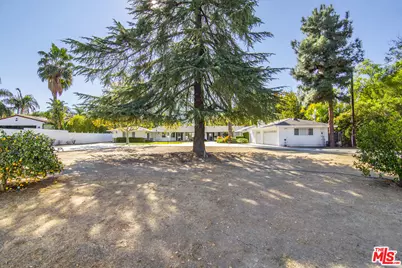 22960 Erwin St, Los Angeles, CA 91367 - Photo 1